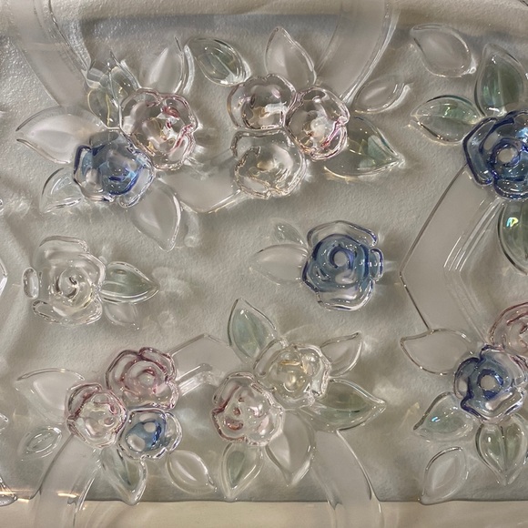 Vintage Studio Nova (Mikasa) Glass Crystal Serving
Platter Hearts&Pastel Flowers - Picture 4 of 9